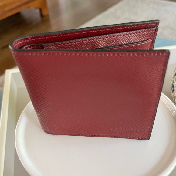Coach Compact ID CrossGrain Leather Wallet - Picture 2 of 14